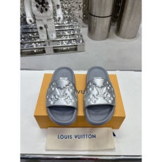 Louis Vuitton Slippers